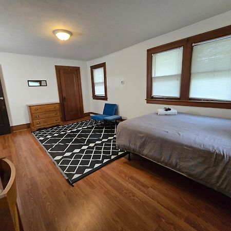 Private Rooms In Rochester Home- Near Hospitals And Universities 外观 照片